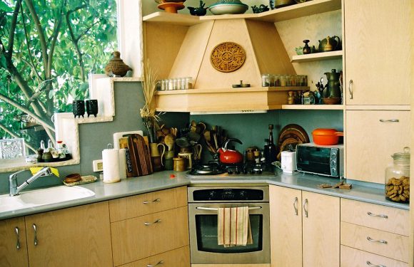 Możliwe warianty urządzenia kuchni – układ ciągu szafek